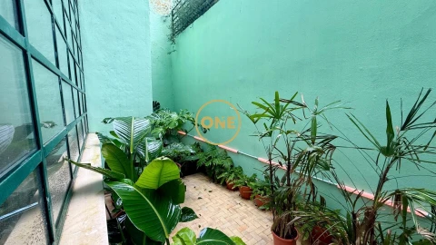 Loja para Venda em Areeiro