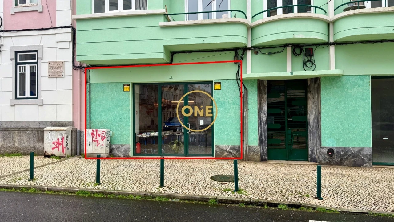 Loja para Venda em Areeiro Foto 1