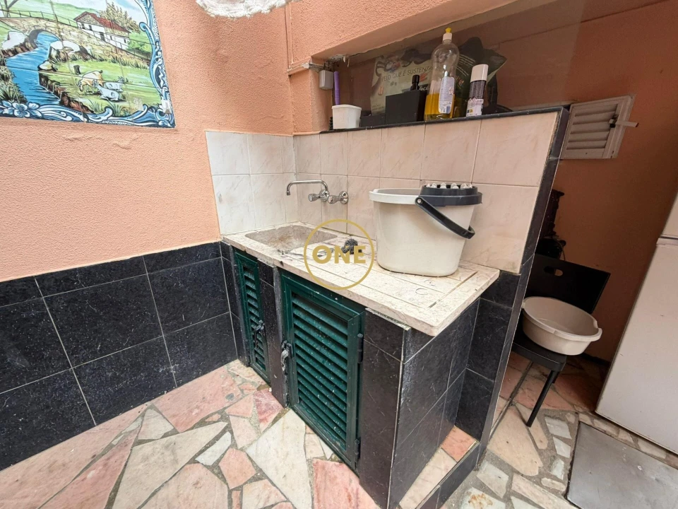 Moradia T3 para Venda em Amora Foto 3