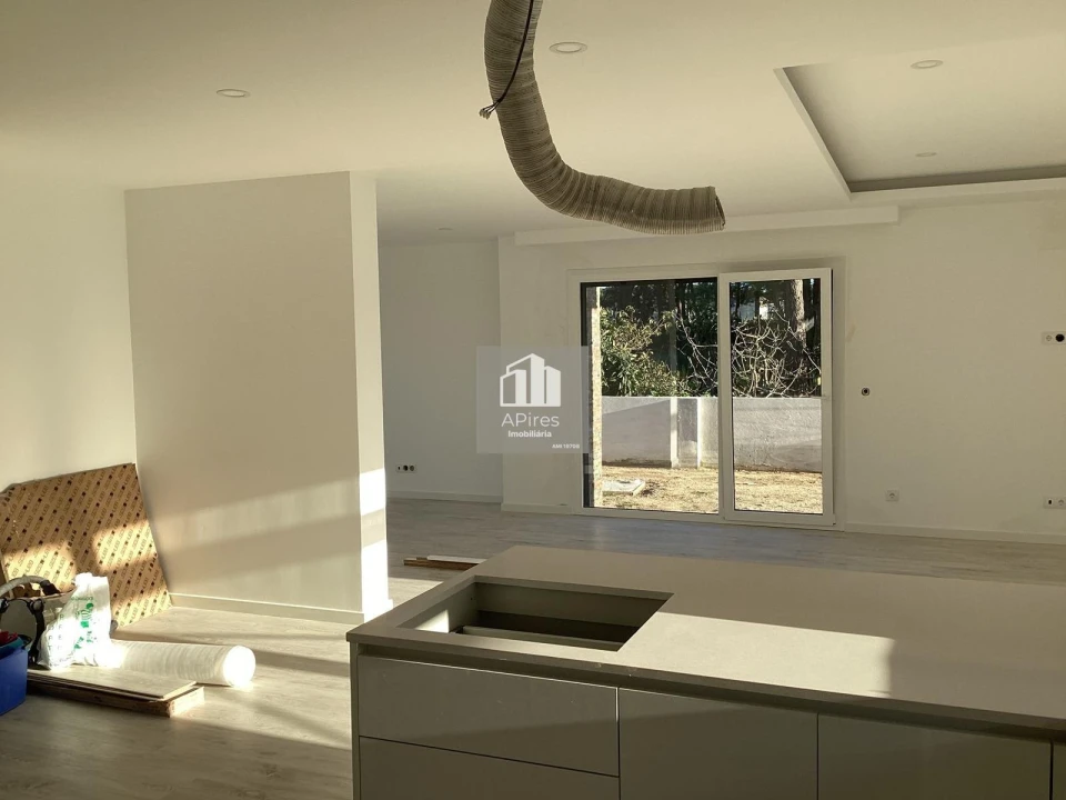 Moradia T3 para Venda em Charneca de Caparica e Sobreda Foto 60