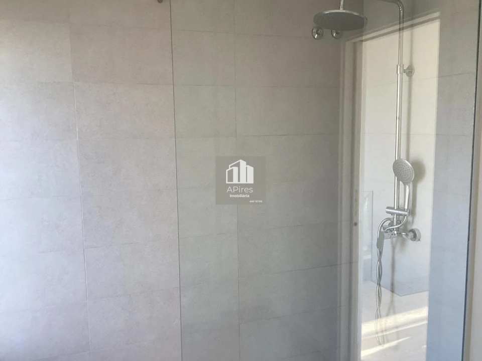 Moradia T3 para Venda em Charneca de Caparica e Sobreda Foto 36