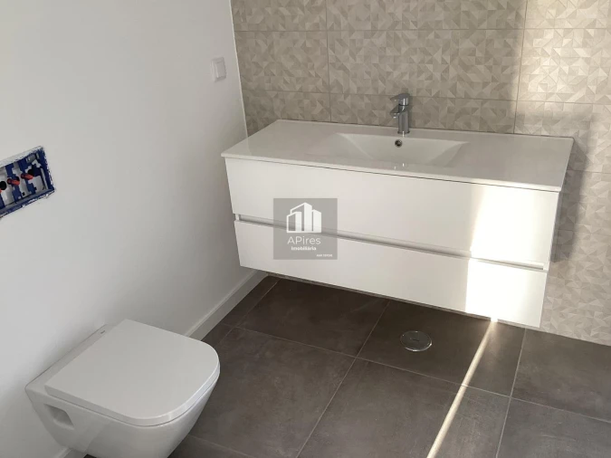 Moradia T3 para Venda em Charneca de Caparica e Sobreda Foto 37