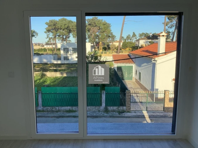 Moradia T3 para Venda em Charneca de Caparica e Sobreda Foto 39