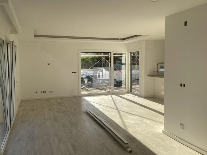 Moradia T3 para Venda em Charneca de Caparica e Sobreda Foto 18