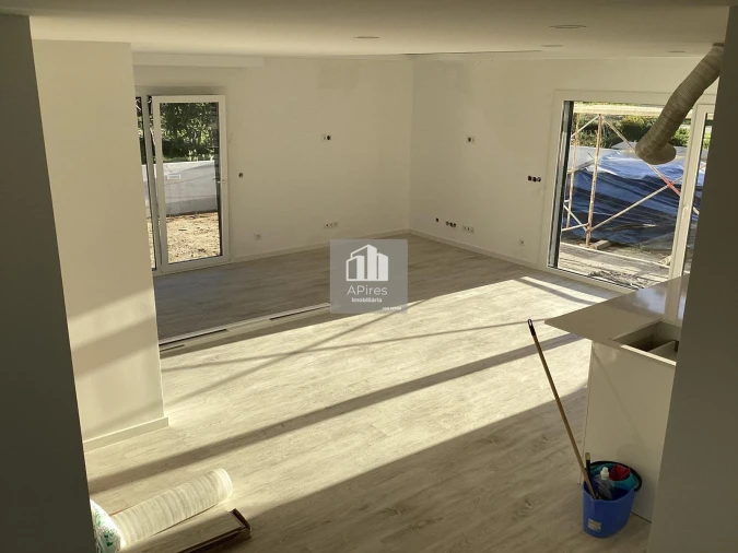 Moradia T3 para Venda em Charneca de Caparica e Sobreda Foto 23