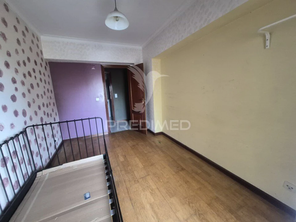 Apartamento T3 para Venda em Carregado e Cadafais Foto 16