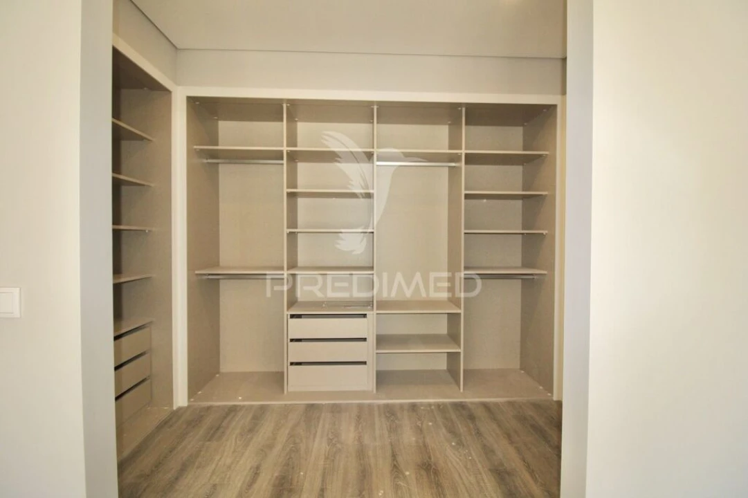 Moradia T4 para Venda em Azeitão (São Lourenço e São Simão) Foto 5