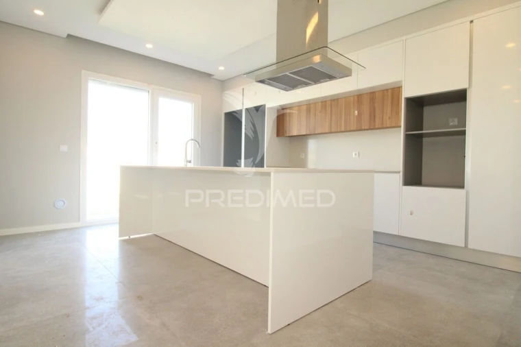 Moradia T4 para Venda em Azeitão (São Lourenço e São Simão) Foto 18