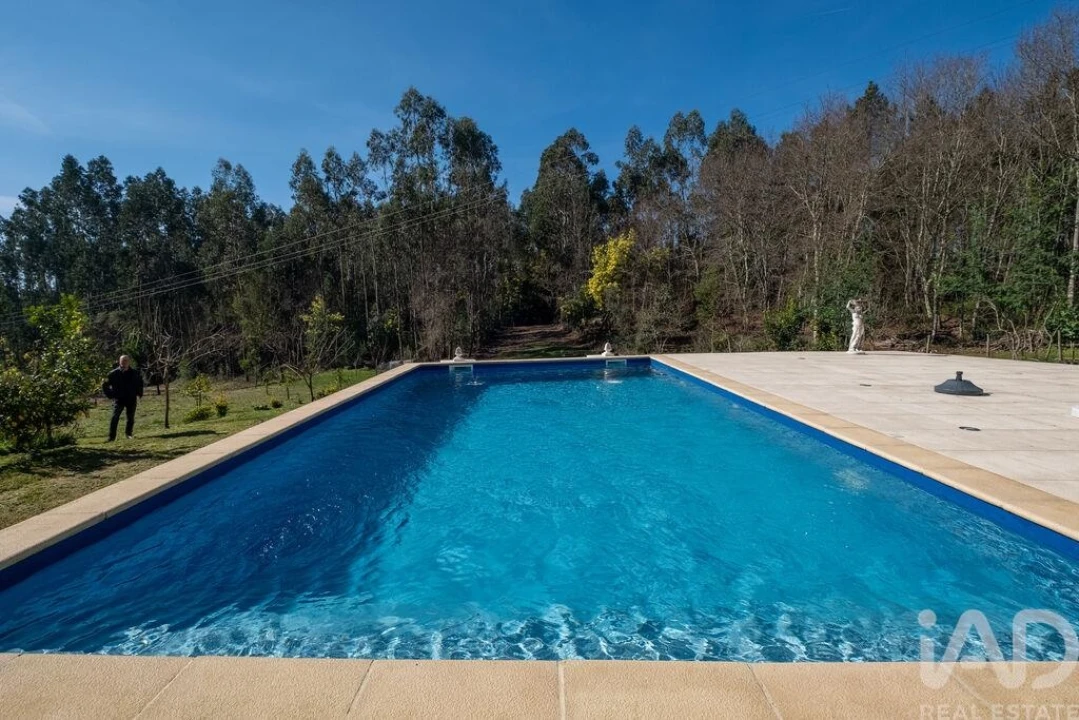 Moradia T4 para Venda em Espariz e Sinde Foto 4