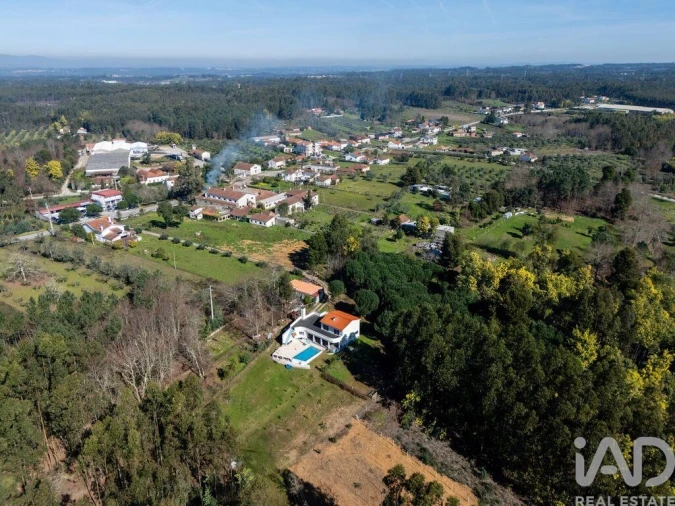 Moradia T4 para Venda em Espariz e Sinde Foto 32