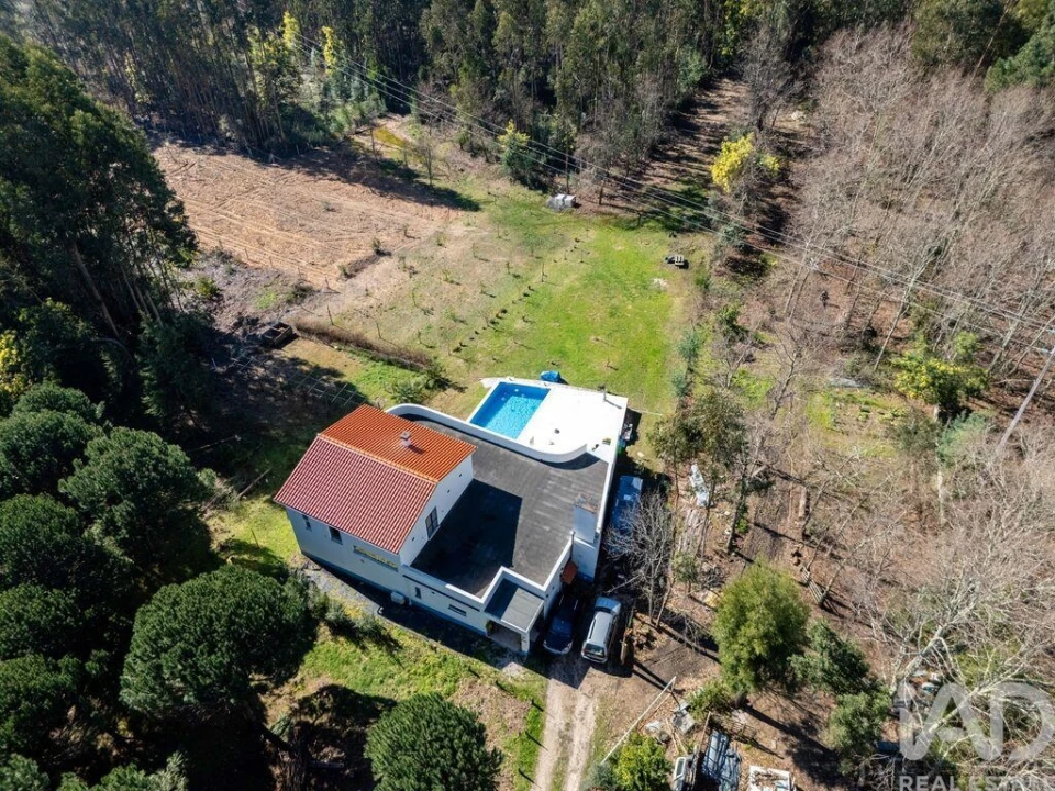 Moradia T4 para Venda em Espariz e Sinde Foto 39