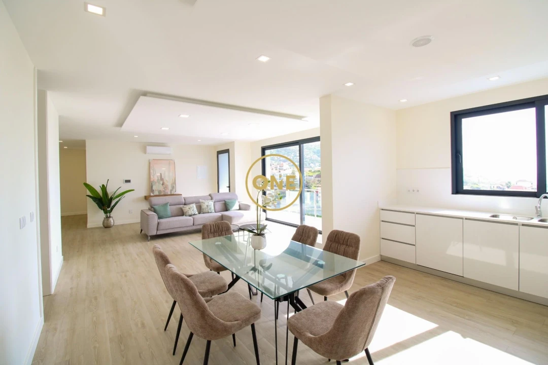 Moradia T3 para Venda em Ribeira Brava Foto 13