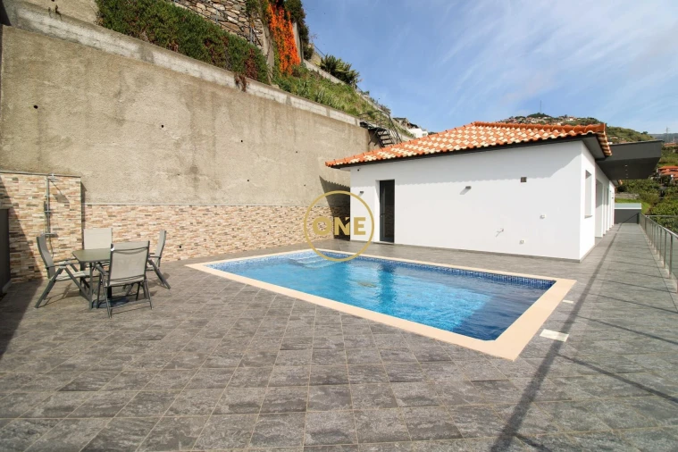 Moradia T3 para Venda em Ribeira Brava Foto 39