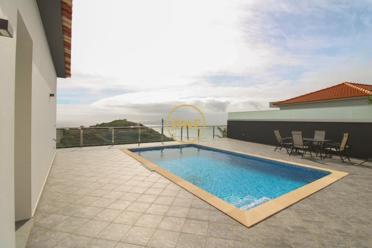 Moradia T3 para Venda em Ribeira Brava Foto 38