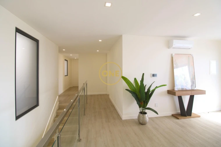 Moradia T3 para Venda em Ribeira Brava Foto 3