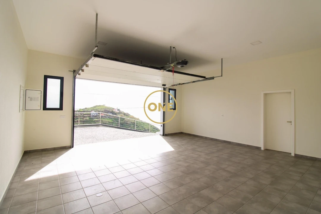 Moradia T3 para Venda em Ribeira Brava Foto 48