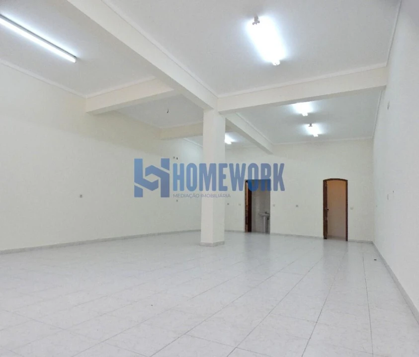 Loja para Venda em Cacém e São Marcos Foto 1