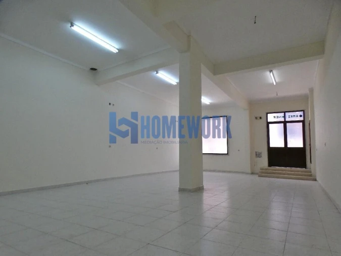 Loja para Venda em Cacém e São Marcos Foto 10