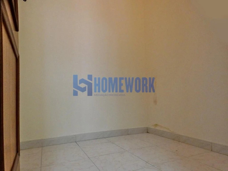 Loja para Venda em Cacém e São Marcos Foto 5