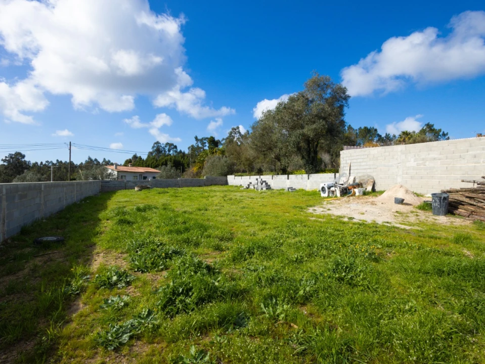 Moradia T3 para Venda em Maiorca Foto 22