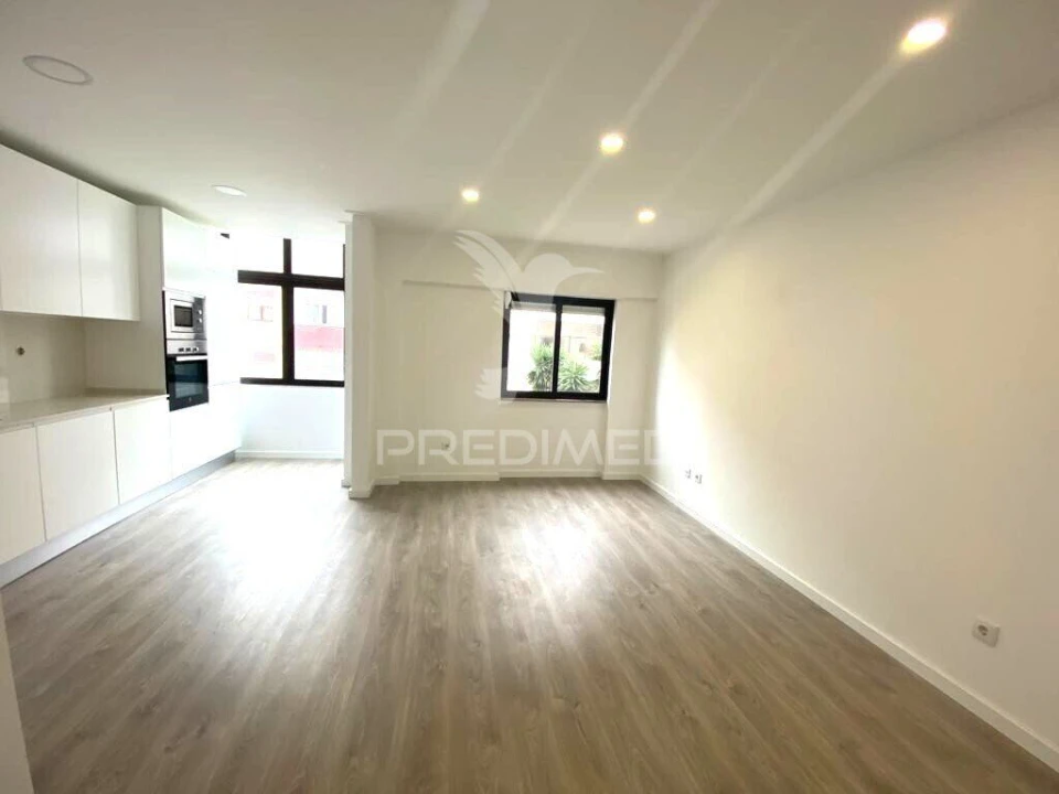 Apartamento T2 para Venda em Barreiro e Lavradio Foto 5