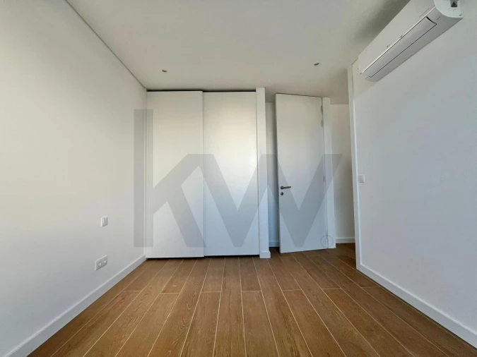 Apartamento T1 para Venda em São Martinho do Porto Foto 8