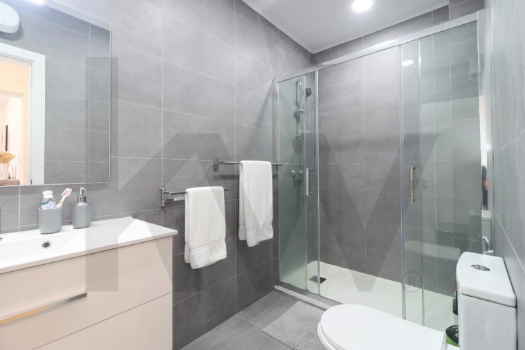 Apartamento T2 para Arrendamento em Odivelas Foto 22