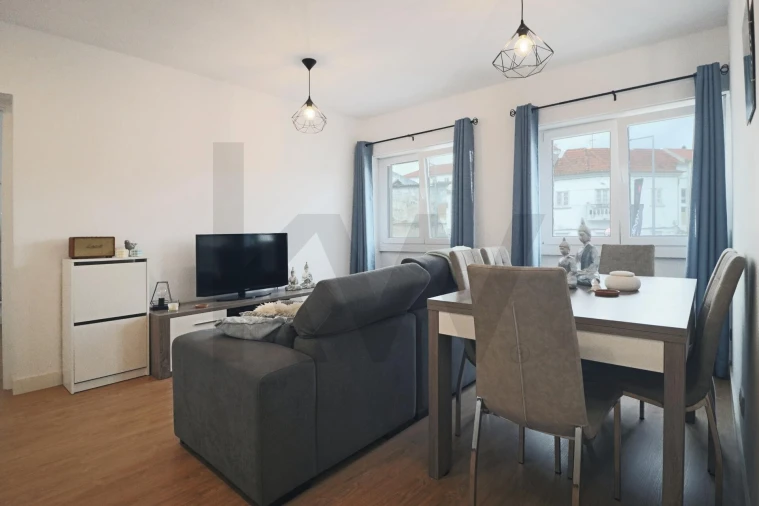 Apartamento T2 para Arrendamento em Odivelas