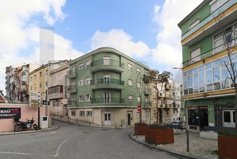 Apartamento T2 para Arrendamento em Odivelas Foto 27