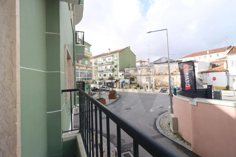 Apartamento T2 para Arrendamento em Odivelas Foto 14