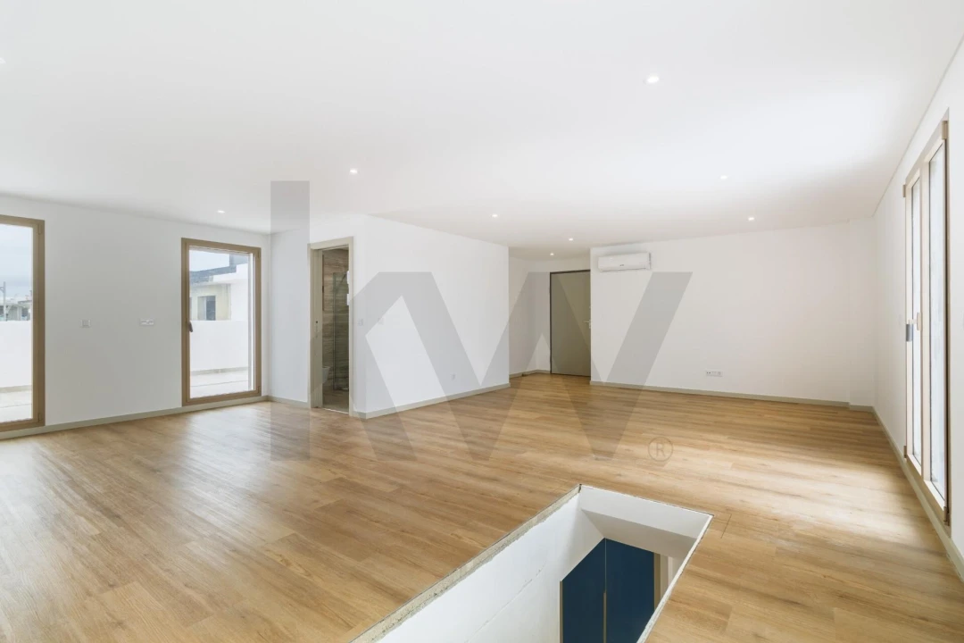 Apartamento T4 para Venda em Montijo e Afonsoeiro Foto 25
