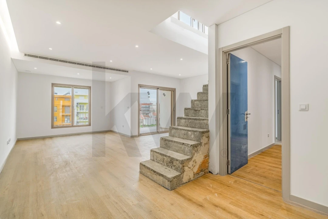 Apartamento T4 para Venda em Montijo e Afonsoeiro Foto 1
