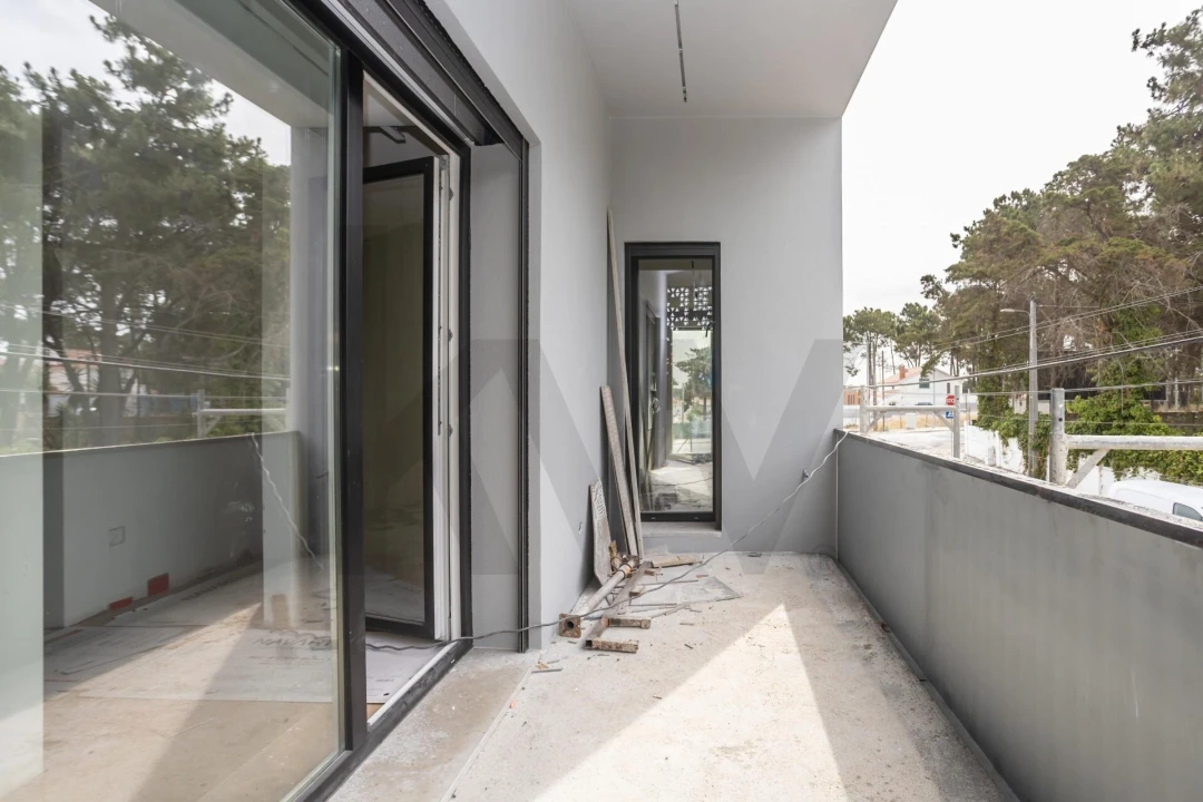 Moradia T4 para Venda em Charneca de Caparica e Sobreda Foto 33