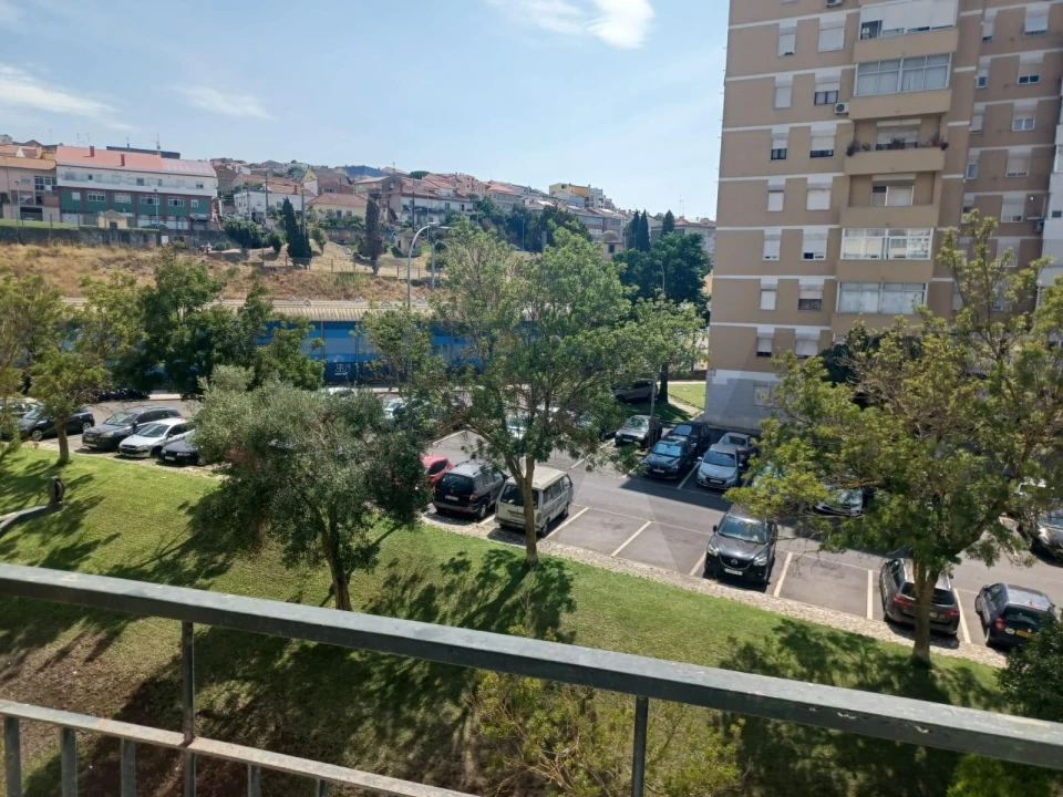 Apartamento T3 para Venda em Falagueira-Venda Nova Foto 2
