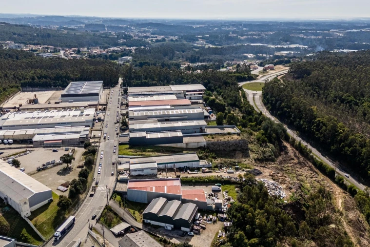 Armazém para Venda em Lourosa Foto 14