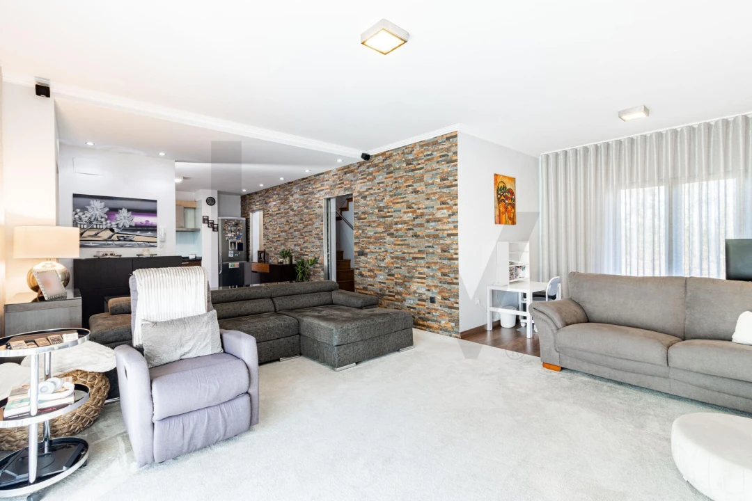 Moradia T3 para Venda em Santa Maria da Feira, Travanca, Sanfins e Espargo Foto 1