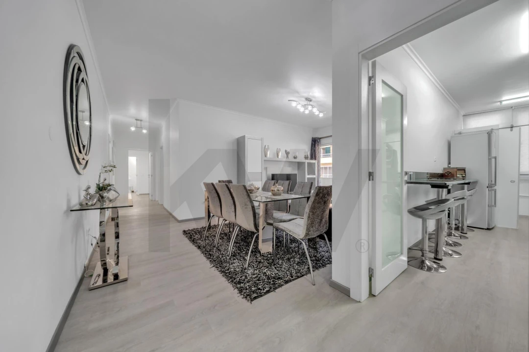 Apartamento T3 para Venda em Ribeira Brava Foto 2