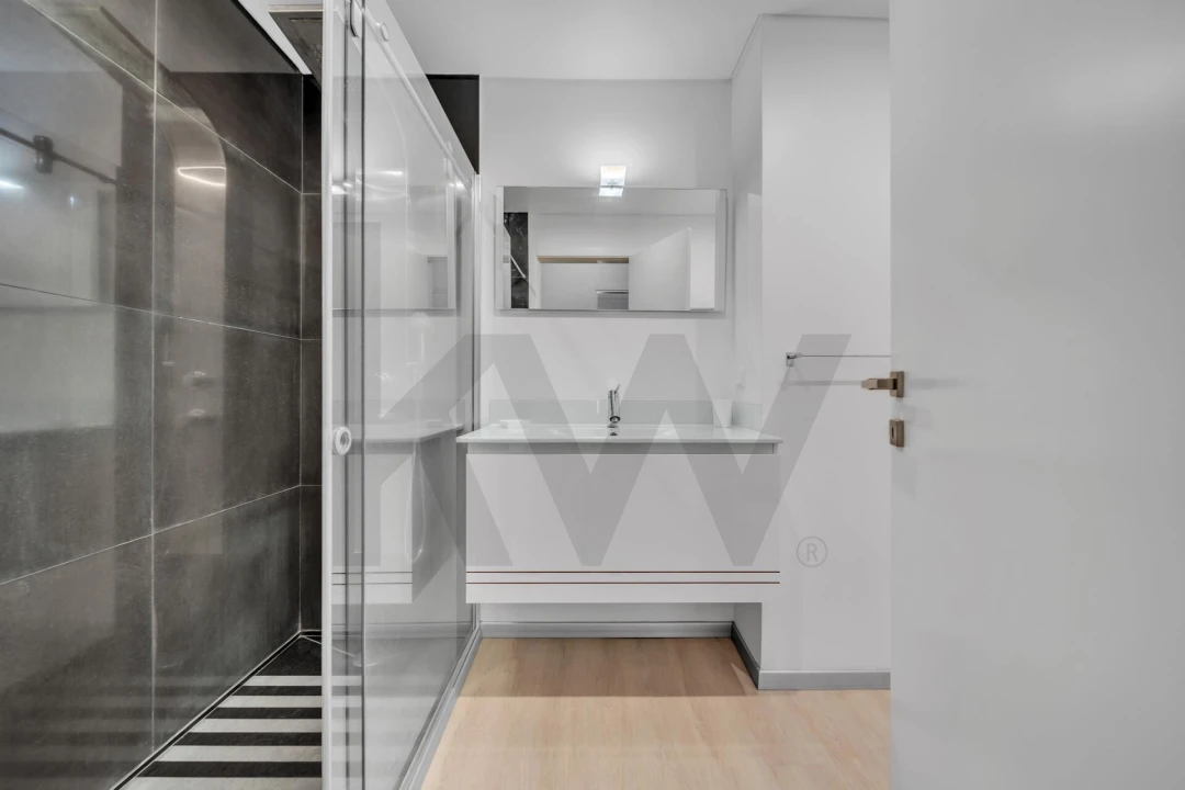 Apartamento T3 para Venda em Ribeira Brava Foto 9