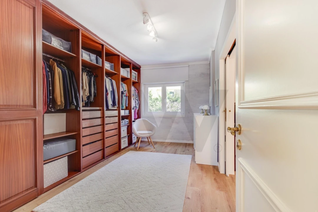 Moradia T4 para Arrendamento em Rio de Mouro Foto 17