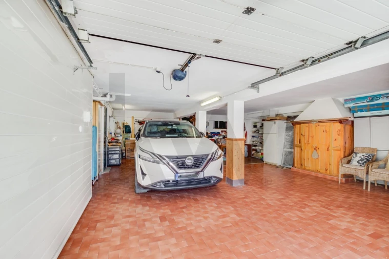 Moradia T4 para Arrendamento em Rio de Mouro Foto 38