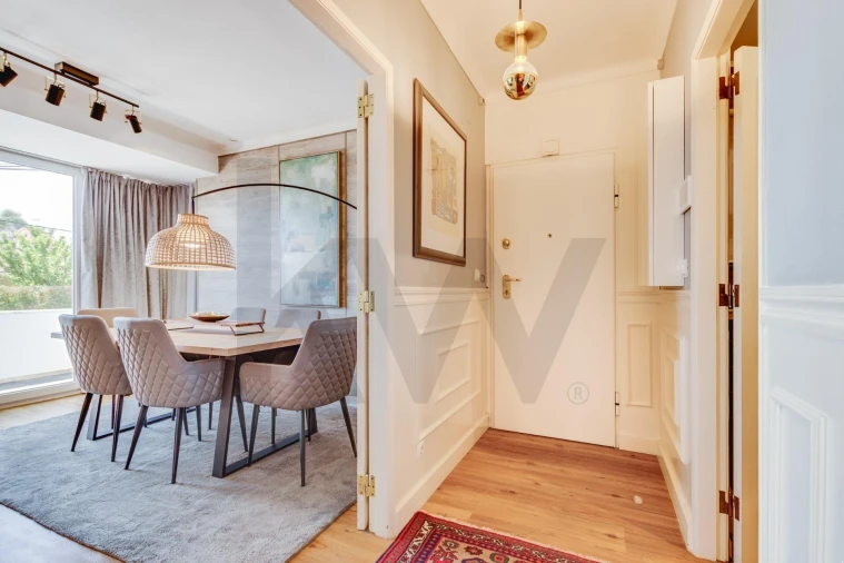 Moradia T4 para Arrendamento em Rio de Mouro Foto 4