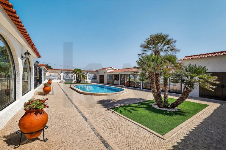 Quinta T5 para Venda em Santiago dos Velhos Foto 1