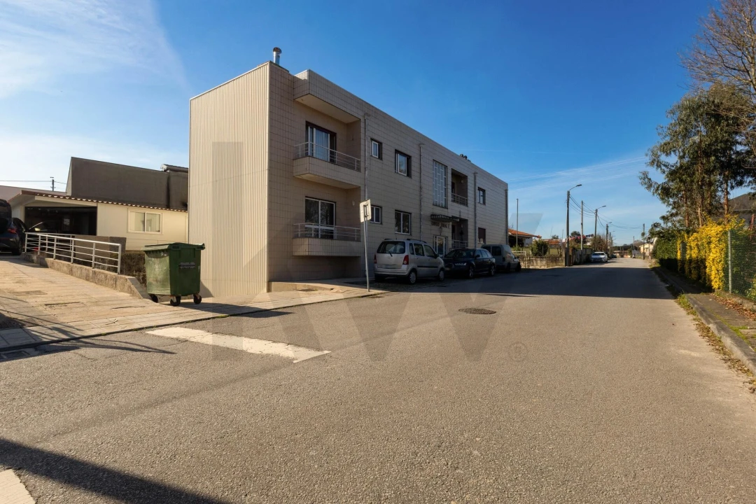 Apartamento T3 para Venda em Paredes Foto 12