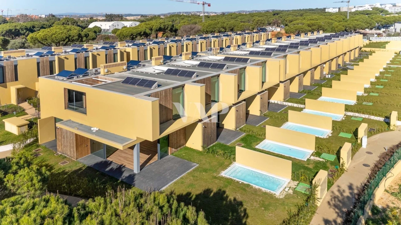 Moradia T2 para Arrendamento em Quarteira Foto 32