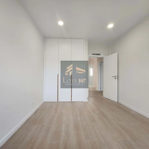 Moradia T4 para Venda em Quinta do Anjo Foto 14