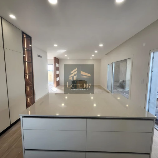 Moradia T4 para Venda em Quinta do Anjo Foto 8