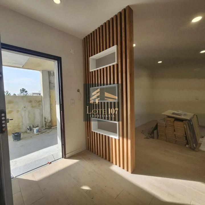 Moradia T4 para Venda em Quinta do Anjo Foto 4