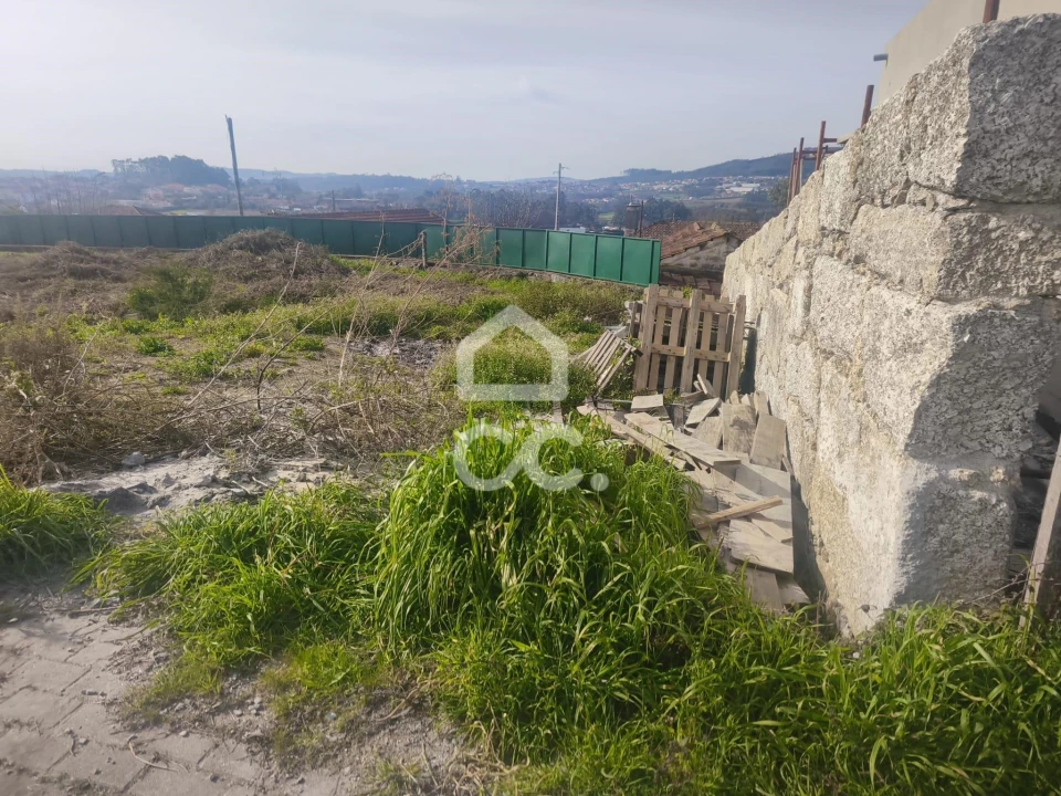 Terreno para Venda em Vila Nova de Famalicão e Calendário Foto 2