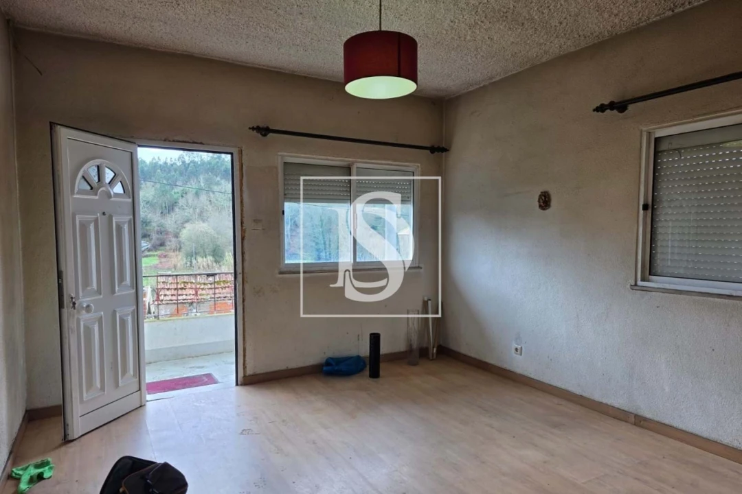 Moradia T3 para Venda em Treixedo e Nagozela Foto 3