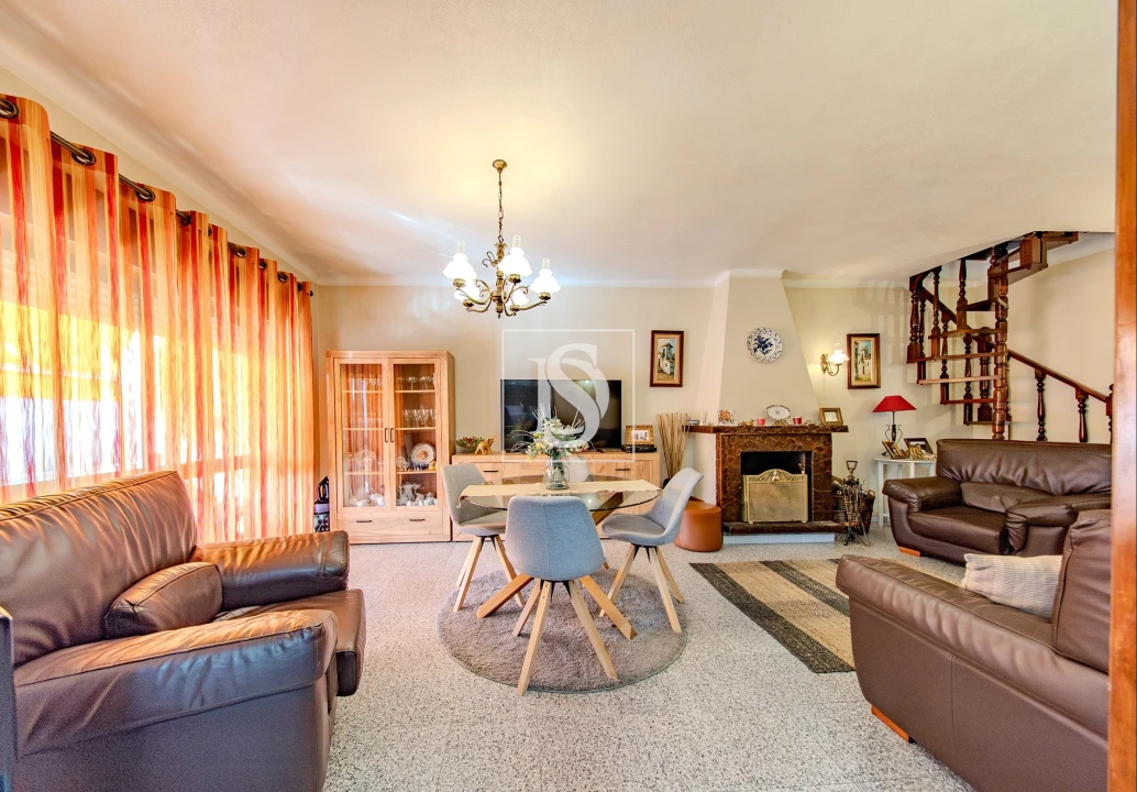 Moradia T3 para Venda em Riachos Foto 3